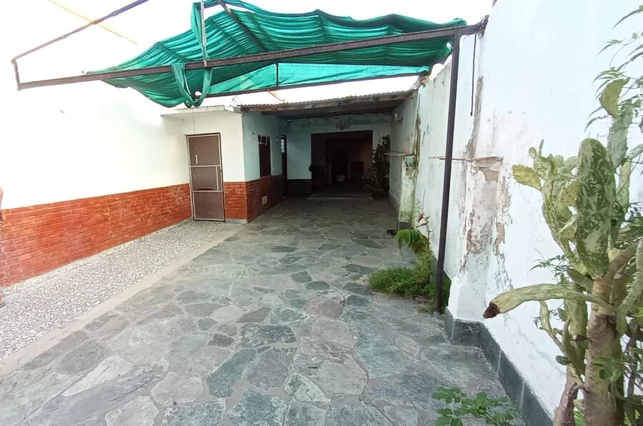 SE VENDE CASA EN ALDEA BRASILERA, zona Bar Mú