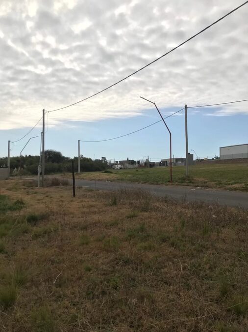 Se vende terreno amplio de 497m2 en Oro Verde
