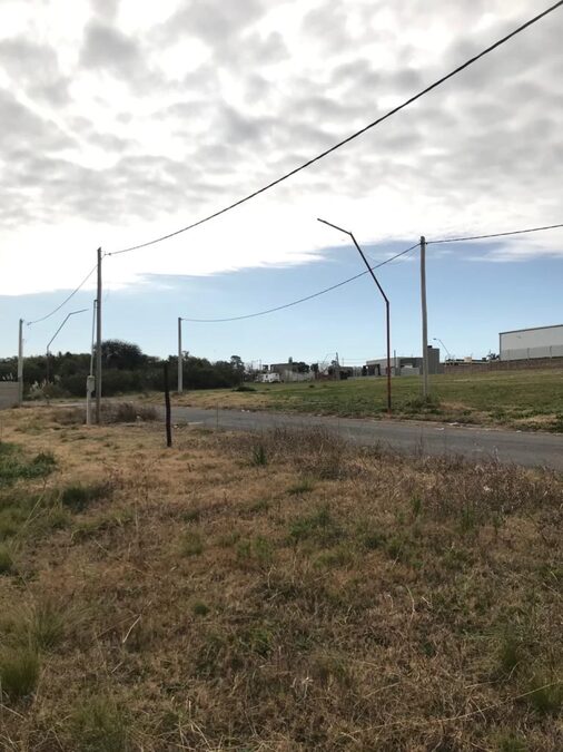 Se vende terreno amplio de 497m2 en Oro Verde