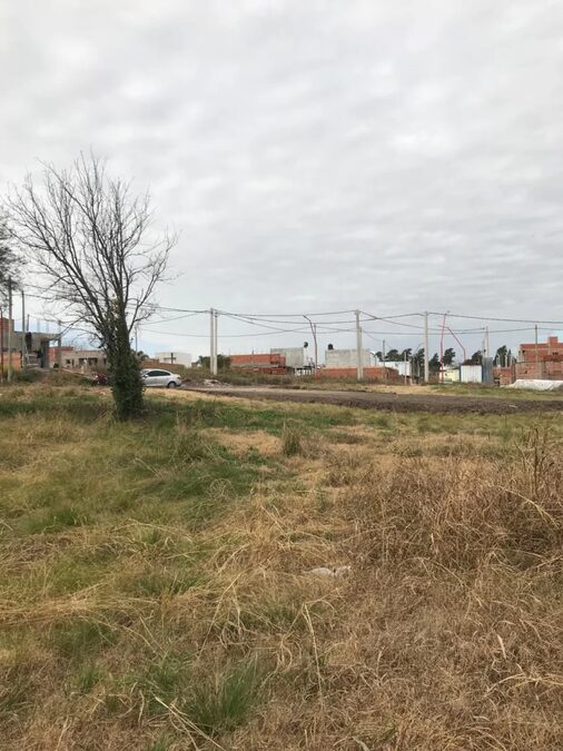 Se vende terreno amplio de 497m2 en Oro Verde