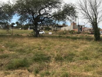 Se vende terreno amplio de 497m2 en Oro Verde