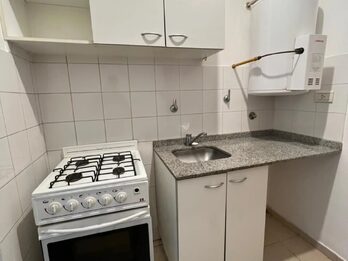 ALQUILER DE MONOAMBIENTE CÉNTRICO