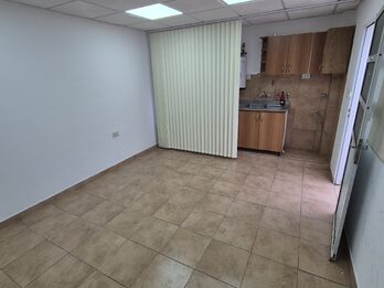 CASA 2 A 3 DORM VENTA PARANA ZONA EX HIPODROMO