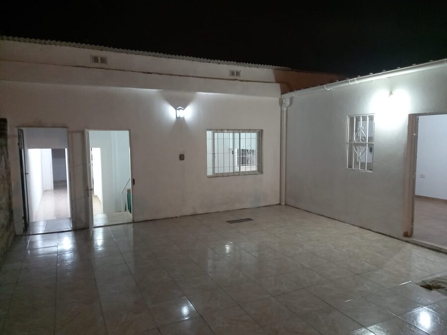CASA 2 A 3 DORM VENTA PARANA ZONA EX HIPODROMO