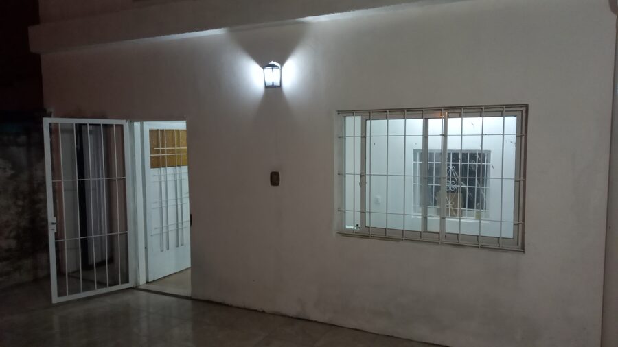 CASA 2 A 3 DORM VENTA PARANA ZONA EX HIPODROMO