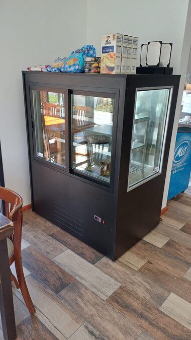 Heladera Para Tortas Vertical 2 Puertas