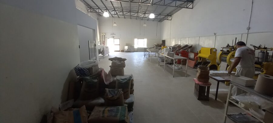 SALON / GALPON EN VENTA USOS VARIOS PARANA