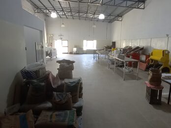 SALON / GALPON EN VENTA USOS VARIOS PARANA