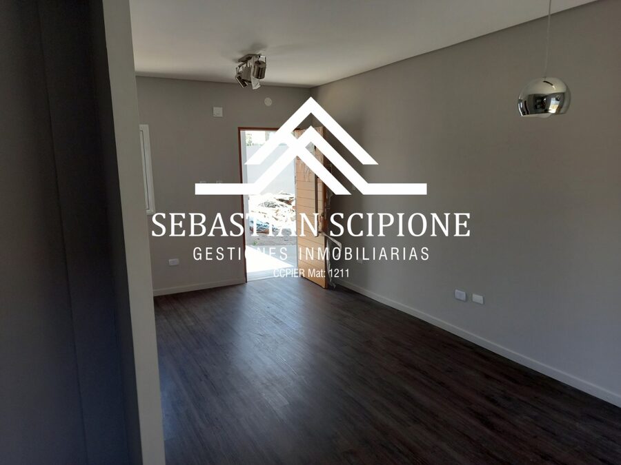 VENTA CASAS 2 DORM COMOLEJO CERRADO PARANA