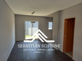VENTA CASAS 2 DORM COMOLEJO CERRADO PARANA