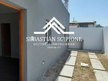 VENTA CASAS 2 DORM COMOLEJO CERRADO PARANA