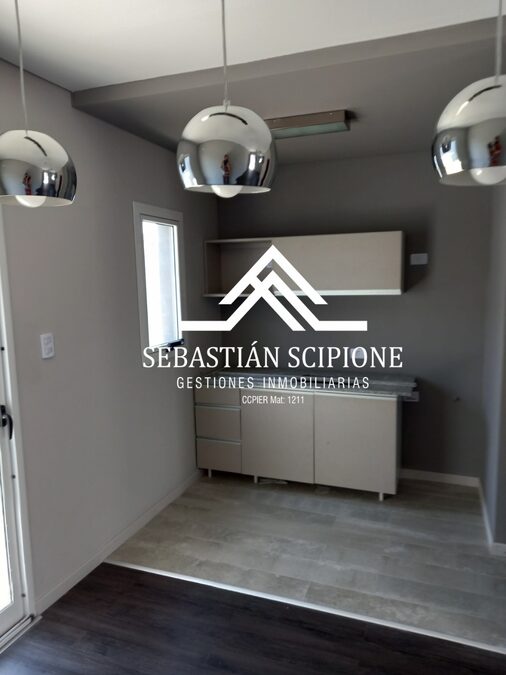 VENTA CASAS 2 DORM COMOLEJO CERRADO PARANA
