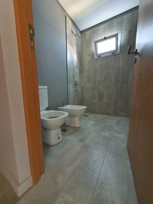 VENTA CASAS 2 DORM COMOLEJO CERRADO PARANA