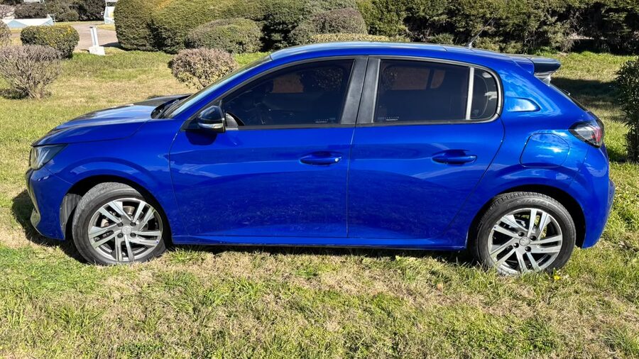 Peugeot 208 AT Feline tiptronic, 2021 único dueño.