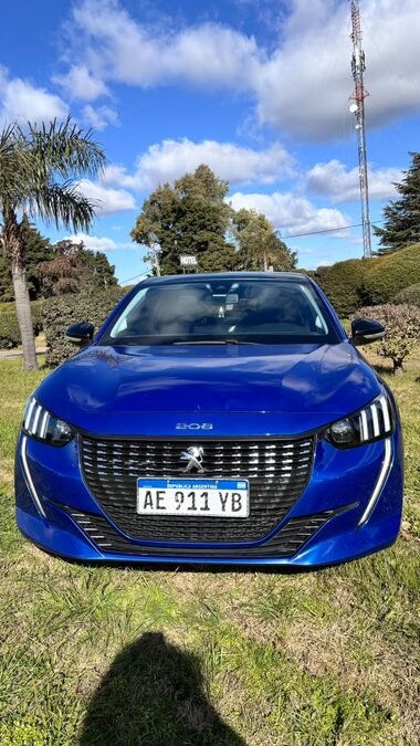 Peugeot 208 AT Feline tiptronic, 2021 único dueño.