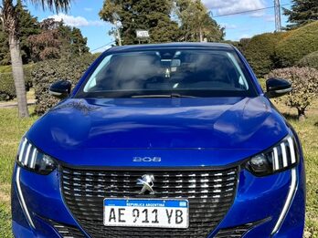 Peugeot 208 AT Feline tiptronic, 2021 único dueño.