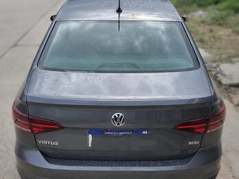 Vendo Virtus 2019 con 27.000km