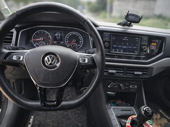 Vendo Virtus 2019 con 27.000km