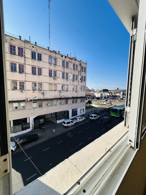 ALQUILER - Depto de 2 dorm Zona 5 esquinas