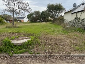 TERRENO EN ORO VERDE CALLE LOS CANARIOS, LOTE DE 700 M2, CON CLOACAS Y ASFALTO.