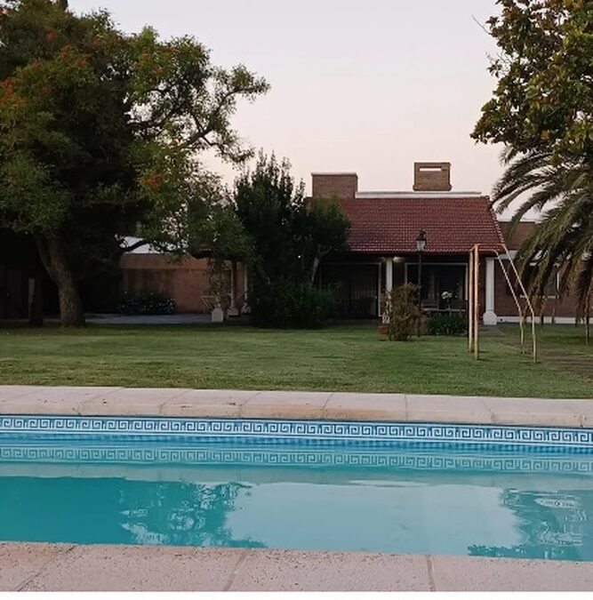VENDO CASA APTA VIVIENDA/QUINTA