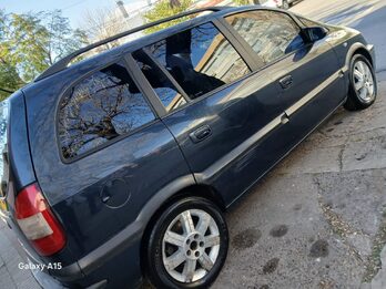 7 asientos-Chevrolet Zafira