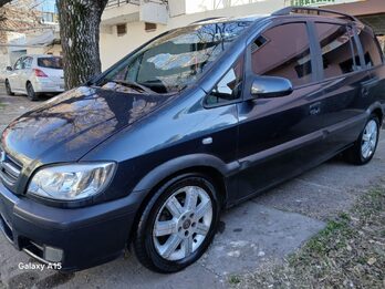 7 asientos-Chevrolet Zafira