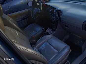 7 asientos-Chevrolet Zafira