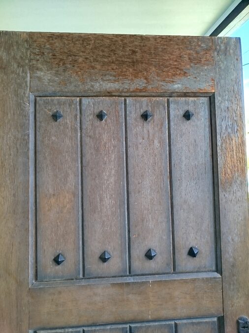 PUERTA DE MADERA MACIZA