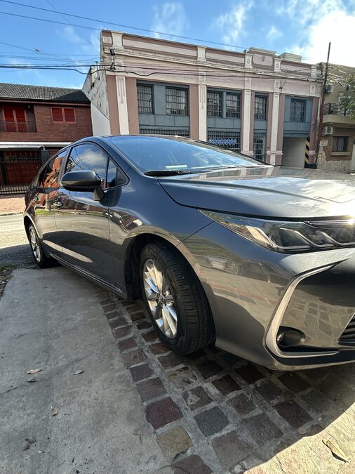 Vendo corolla XLI cvt 2022 único dueño