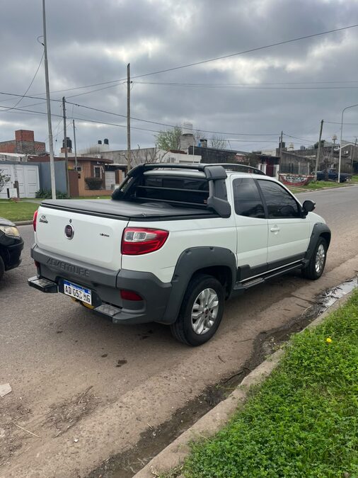 Vendo Fiat Strada Adventure 2018 GNC 5ta Impecable