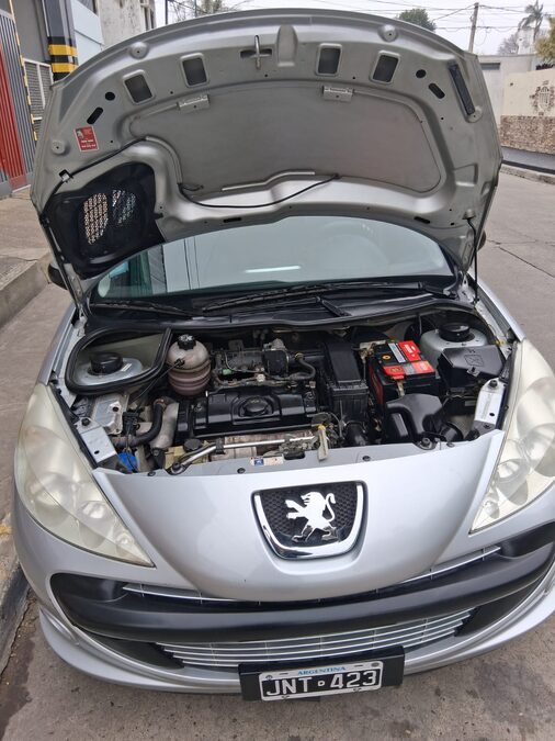 PEUGEOT 207 COMPACT 92MIL KM  REALES MOD 2011