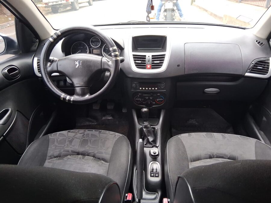 PEUGEOT 207 COMPACT 92MIL KM  REALES MOD 2011
