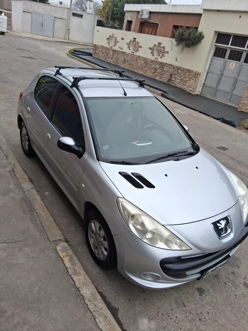 PEUGEOT 207 COMPACT 92MIL KM  REALES MOD 2011