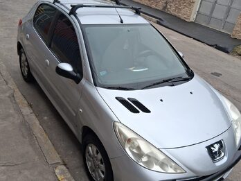 PEUGEOT 207 COMPACT 92MIL KM  REALES MOD 2011