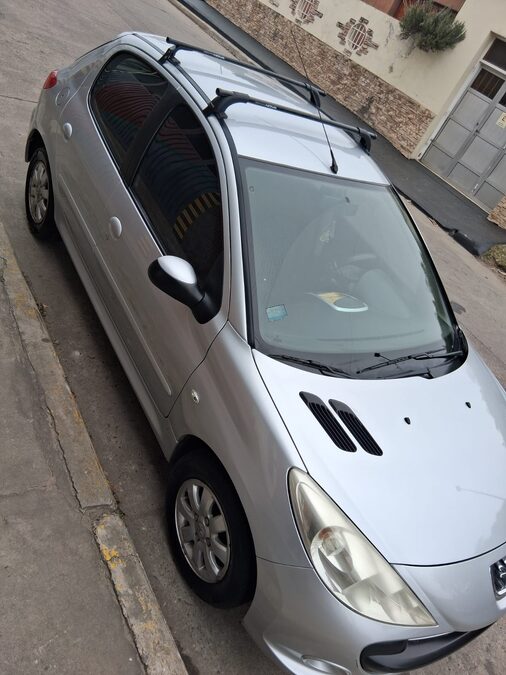 PEUGEOT 207 COMPACT 92MIL KM  REALES MOD 2011