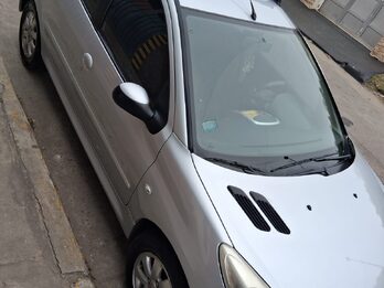PEUGEOT 207 COMPACT 92MIL KM  REALES MOD 2011