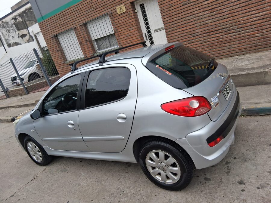 PEUGEOT 207 COMPACT 92MIL KM  REALES MOD 2011