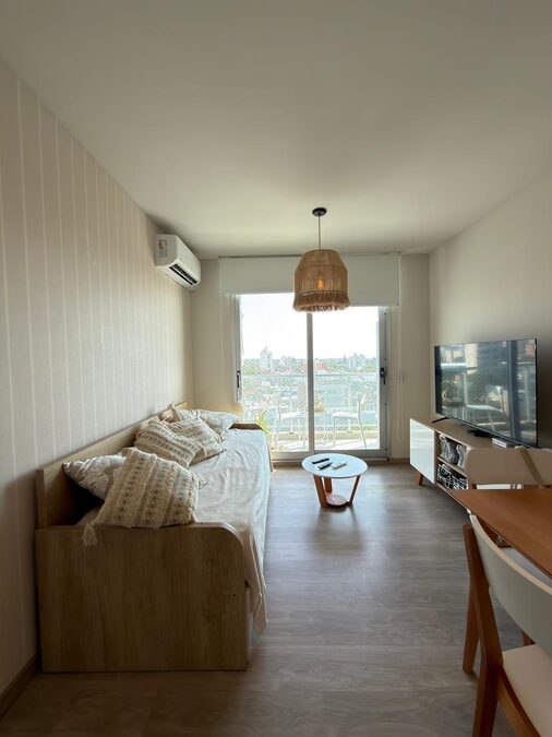VENDO DEPARTAMENTO 1 DORMITORIO - SGO DEL ESTERO Y TEJEIRO.