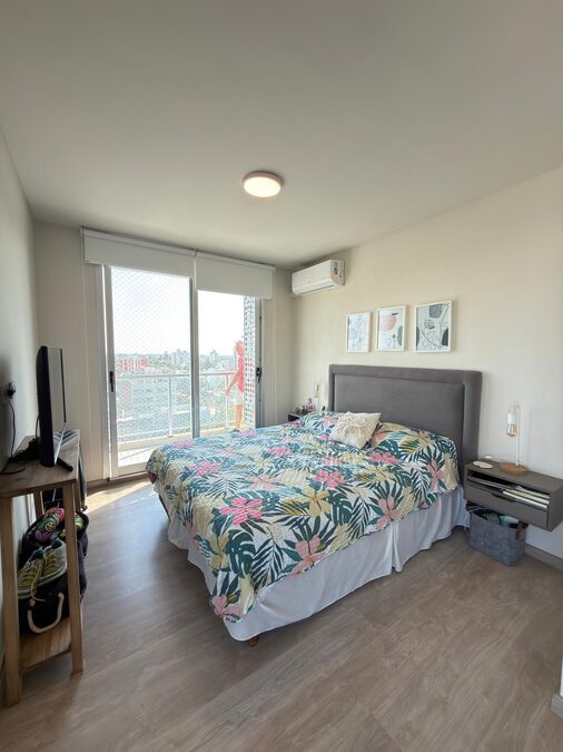 VENDO DEPARTAMENTO 1 DORMITORIO - SGO DEL ESTERO Y TEJEIRO.
