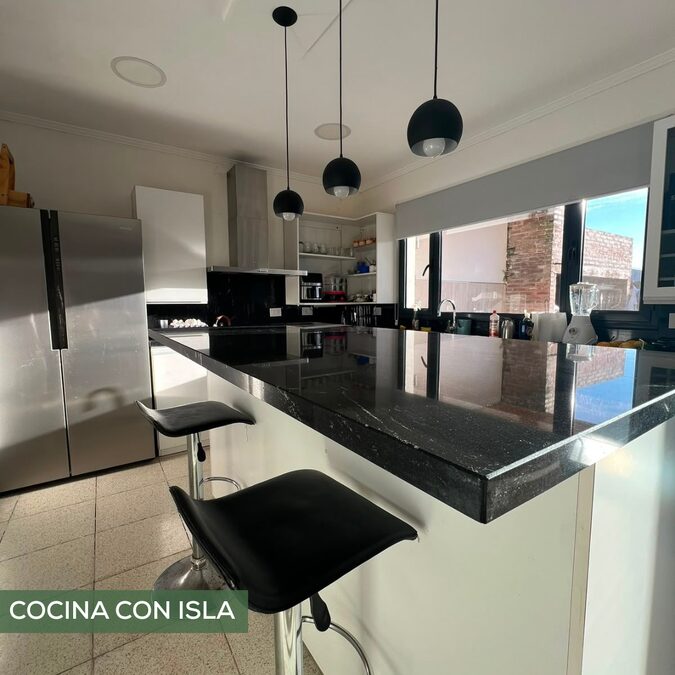 VENTA - CASA APTA CRÉDITO EN CALLE DIAMANTE, PARANÁ.