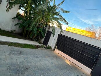 VENTA - CASA APTA CRÉDITO EN CALLE DIAMANTE, PARANÁ.