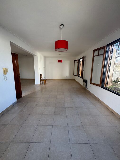 Alquilo casa de 3 dormitorios