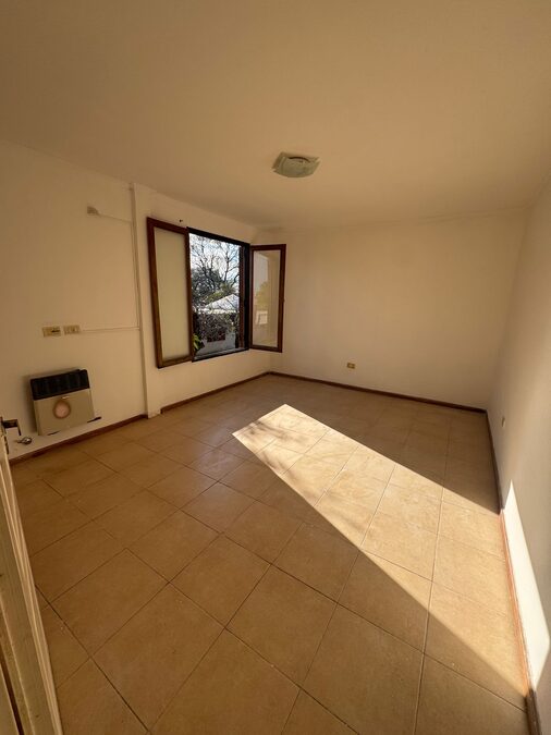 Alquilo casa de 3 dormitorios