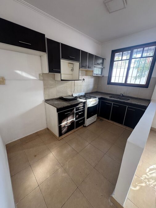 Alquilo casa de 3 dormitorios