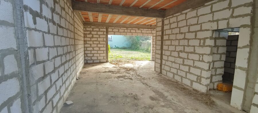 Vendo lote + construccion en Amaneceres del Seminario