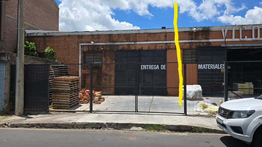 RAMIREZ BIENES RAICES VENDE GALPON EN ITUIZANGÓ CASI COURREGES |