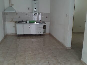 Alquilo casa de 2 dorm. en Pasaje Perren (Zona Don Bosco y Ramirez)