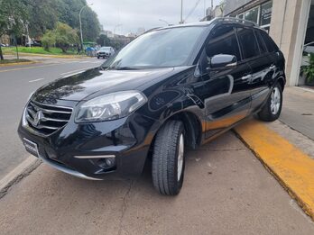 Acá la tenes.!! Renault Koleos 2.5 Dynamique 4x4 MT / 2012