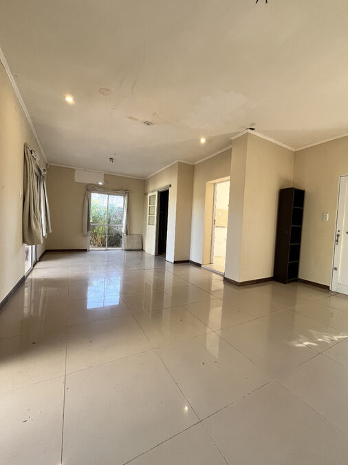 RAMIREZ BIENES RAICES VENDE | CASA 2 DORM CON GRAN TERRENO | NO APTA CRÉDITO